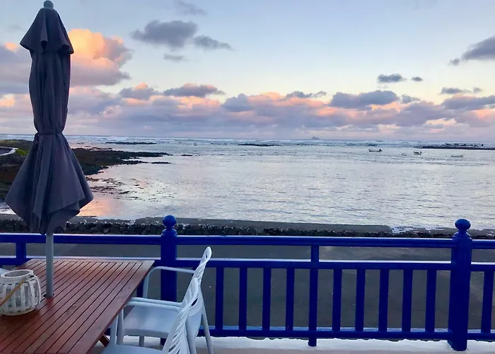 Casa El Charco Сasa de vacaciones Órzola