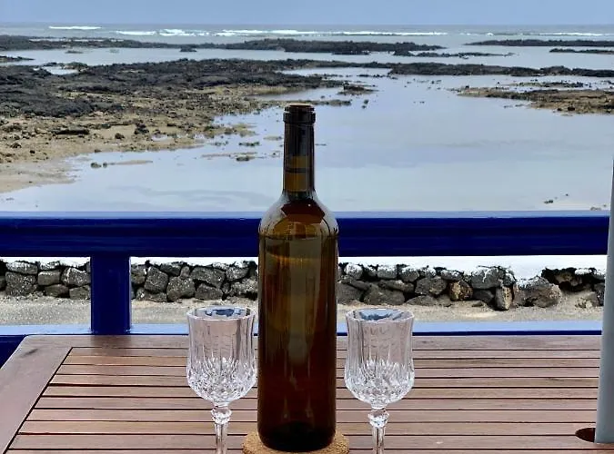 Casa El Charco Сasa de vacaciones Órzola