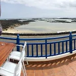 Casa El Charco * Orzola